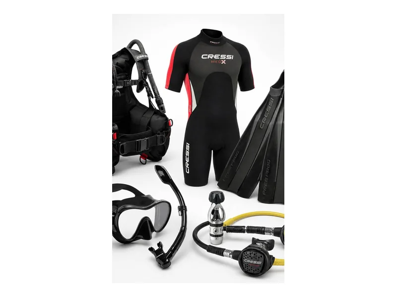 Full scuba equipment set including BCD, wetsuit, fins, mask, snorkel and regulator